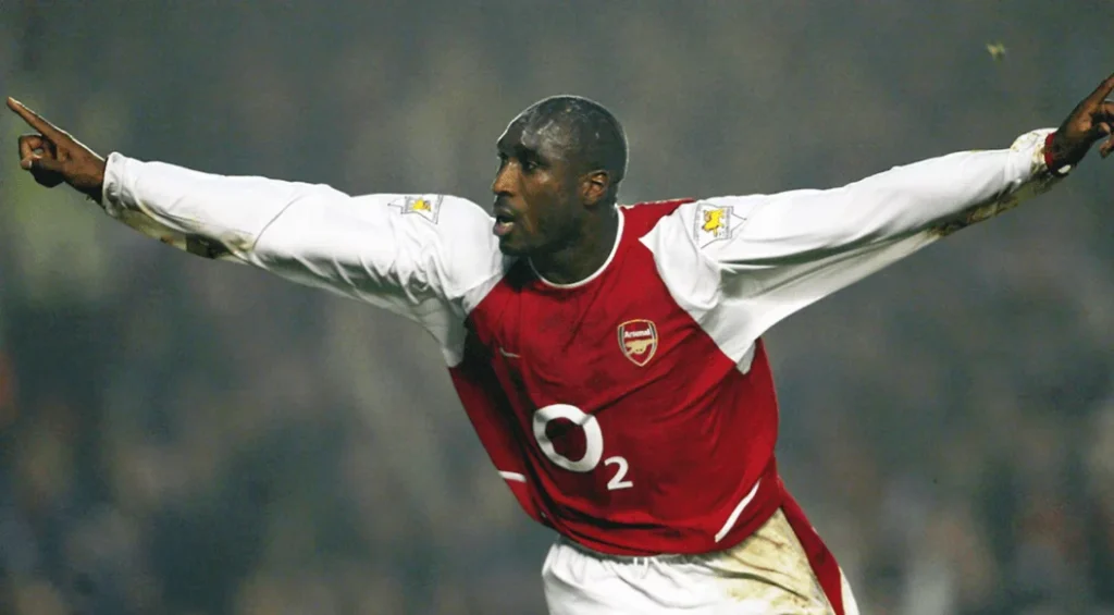 Arsenal Hancurkan Kutukan 20 Tahun, Sol Campbell Ramal PSG Tumbang di Final Liga Champions