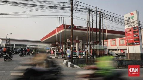 Minyak Dunia Anjlok, Akankah Harga BBM Indonesia Ikut Turun? Harga BBM Indonesia