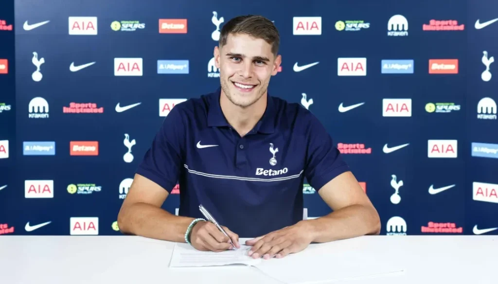 Pagar Kokoh Spurs Tak Goyah! Micky van de Ven Resmi Ikat Janji Setia hingga 2031