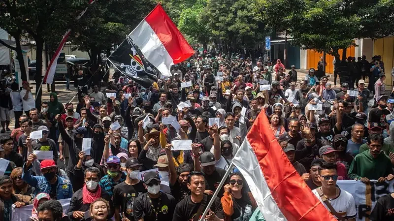 Beragam Tuntutan Bertemu di Gedung DPR, dari Pati hingga Isu Nasional aksi Gedung DPR/MPR
