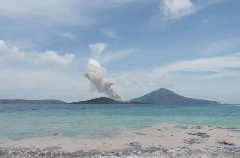 Gunung Anak Krakatau Makin Raksasa, Kini Lebih Luas dari Sebelum Tsunami 2018 Gunung Anak Krakatau