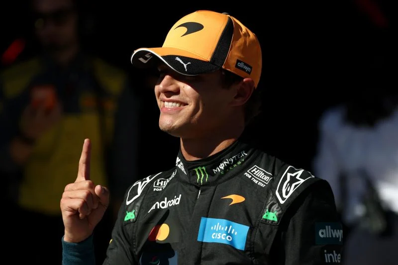 Lando Norris Menggila, Rebut Pole Position F1 GP Spanyol 2026 di Menit Akhir